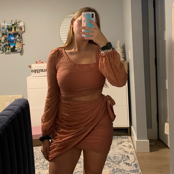 REVOLVE EVERETT MINI DRESS IN BLUSH - Picture 4 of 6